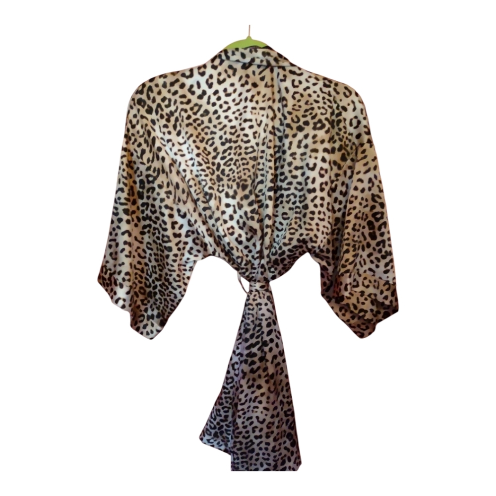 Victoria Secret Leopard Print Robe M/L - Picture 2 of 5